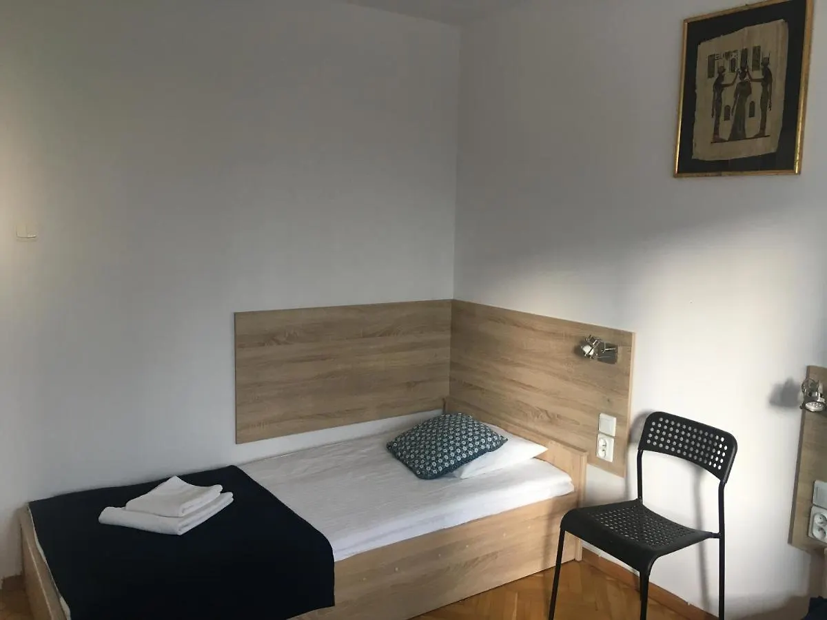 Apartamenty Varsovie Cityview Chmielna 98 0*, Warsaw Poland